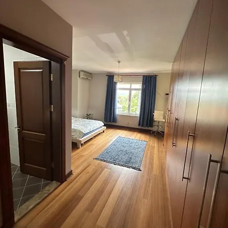 Mert Hotel *